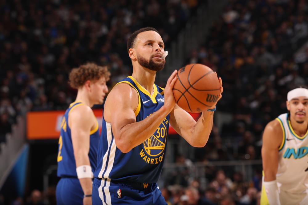 分析人士担 分析人士担