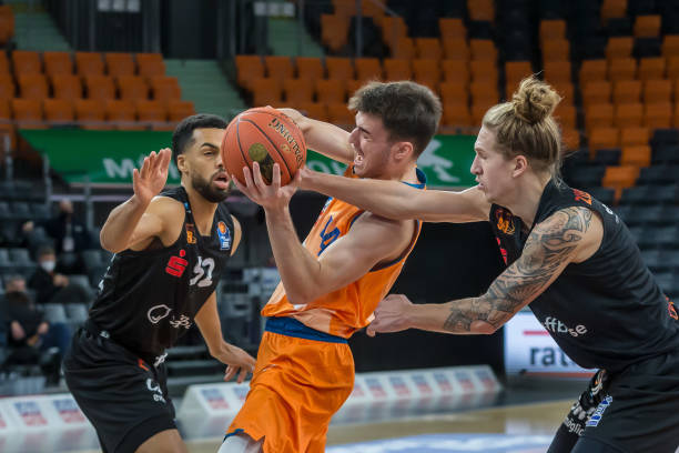 如果留队竞 如果留队竞